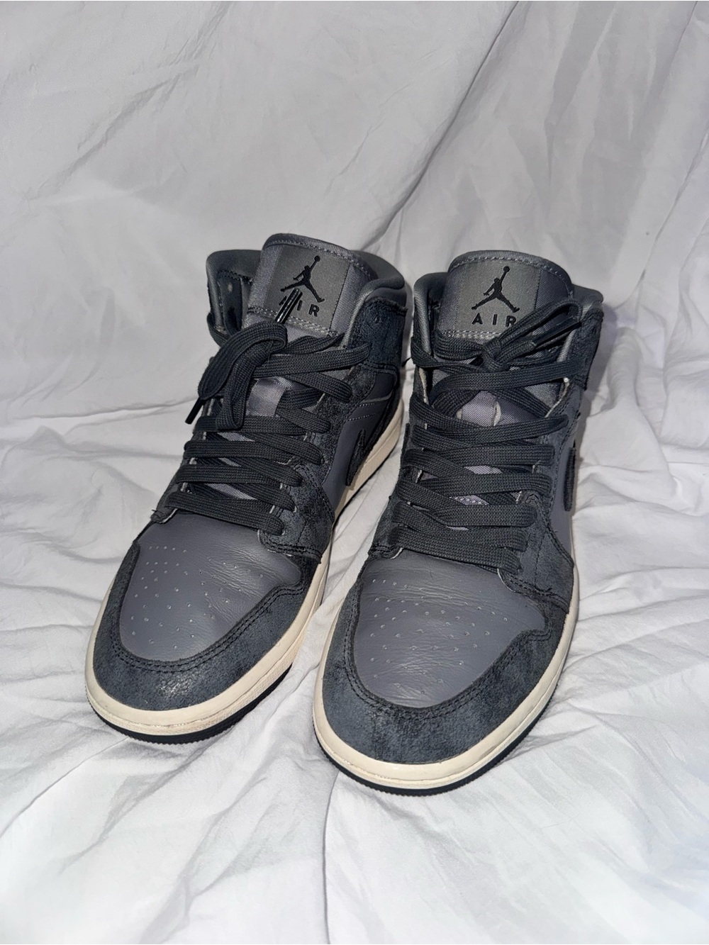 Air Jordan 1 Mid Distressed Smoke Grey Women’s 8.5 FJ3448-001